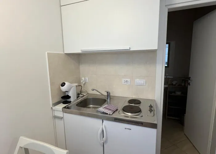 Annette - And Two Bedroom With Parking 公寓 杜布罗夫尼克