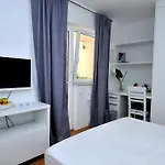 Annette - And Two Bedroom With Parking
