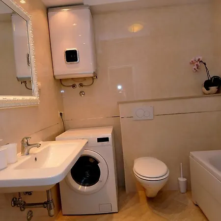 公寓 Annette - Or Two Bedroom With Parking 杜布罗夫尼克