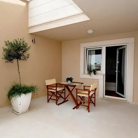 公寓 Annette - Or Two Bedroom With Parking