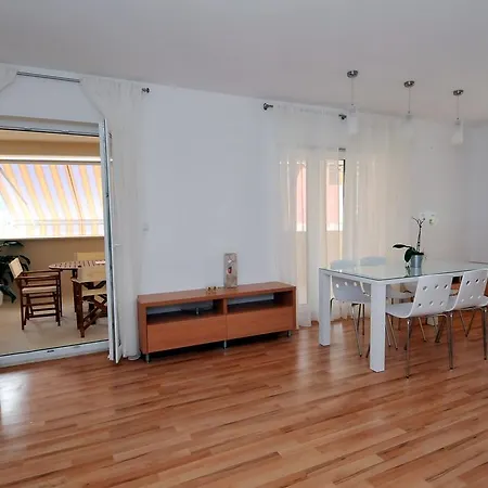 公寓 Annette - Or Two Bedroom With Parking