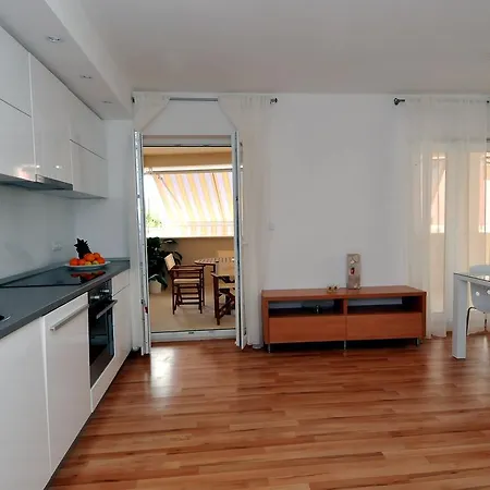 公寓 Annette - Or Two Bedroom With Parking 杜布罗夫尼克