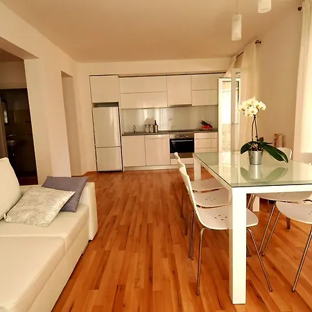 公寓 Annette - Or Two Bedroom With Parking