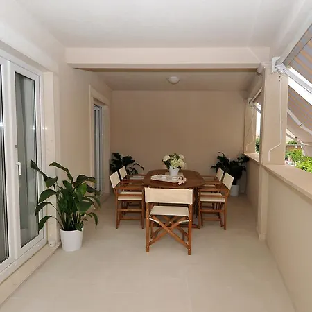 公寓 Annette - Or Two Bedroom With Parking