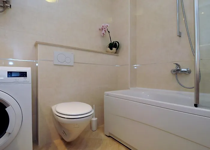 Annette - And Two Bedroom With Parking Apartman *
