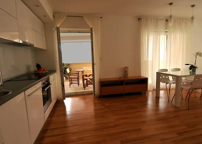 Apartman Annette - And Two Bedroom With Parking