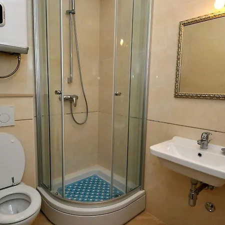 Annette دوبروفينك